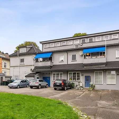 Apartment In The Heart Of *